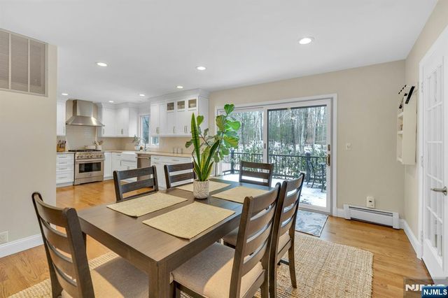 359 Hillview Terrace, Franklin Lakes, NJ 07417