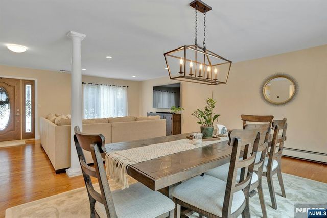 359 Hillview Terrace, Franklin Lakes, NJ 07417