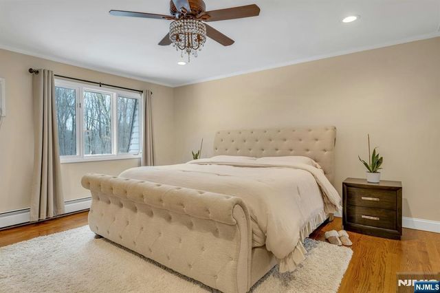 359 Hillview Terrace, Franklin Lakes, NJ 07417