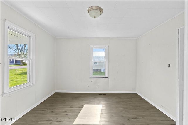 568 Old Airport Road, Bristol, VA 24201