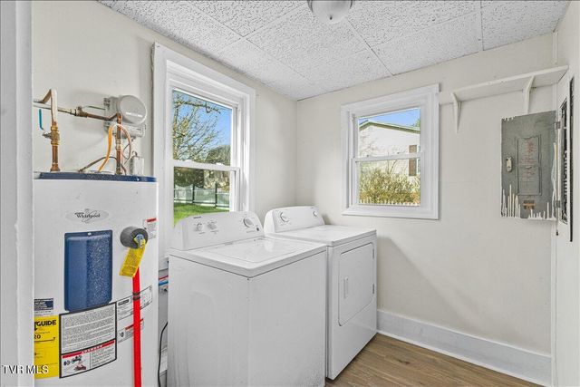 568 Old Airport Road, Bristol, VA 24201