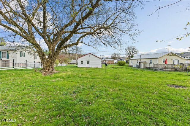 568 Old Airport Road, Bristol, VA 24201