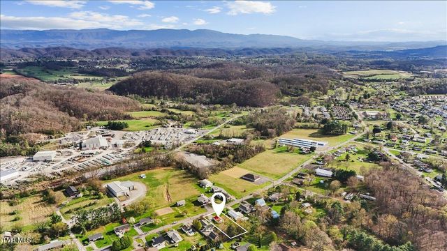 568 Old Airport Road, Bristol, VA 24201