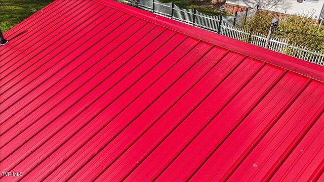 568 Old Airport Road, Bristol, VA 24201