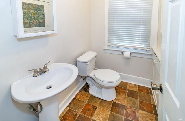 820 Taylor Avenue, Evansville, IN 47713