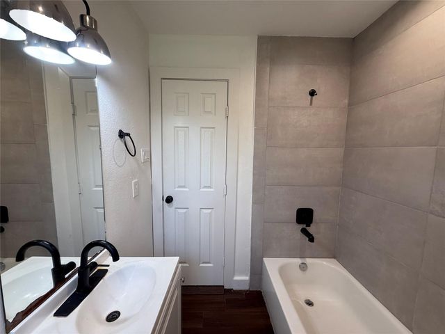 241 Norview Drive, Houston, TX 77022