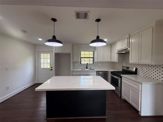 241 Norview Drive, Houston, TX 77022