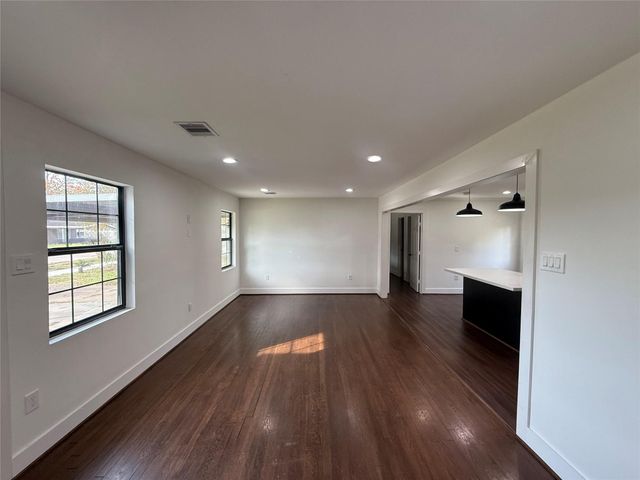 241 Norview Drive, Houston, TX 77022