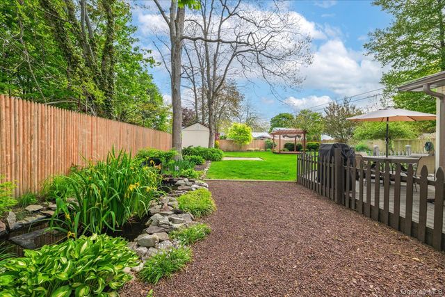 44 Meyer Lane, Medford, NY 11763