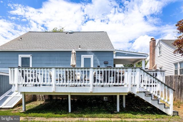2015 HILLCREST RD, Baltimore, MD 21207