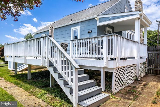 2015 HILLCREST RD, Baltimore, MD 21207