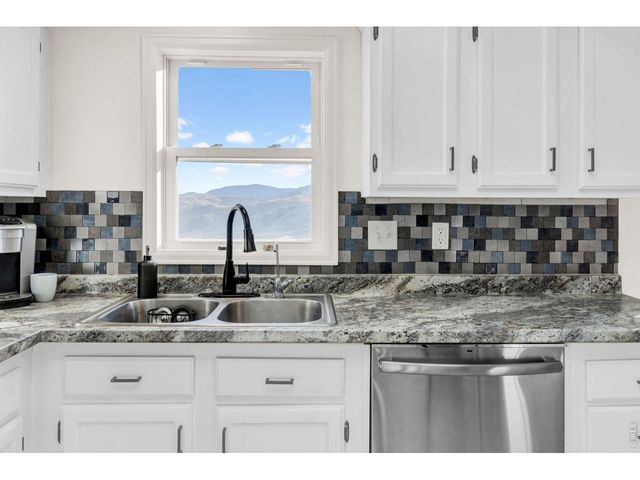 12721 Woodchuck Dr, Loveland, CO 80538