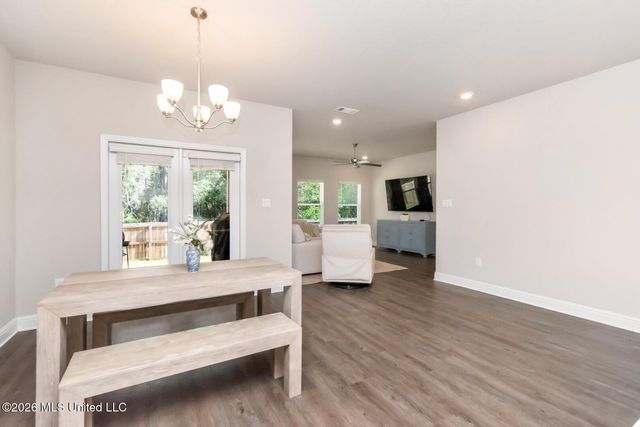 7808 Coral Lane, Ocean Springs, MS 39564