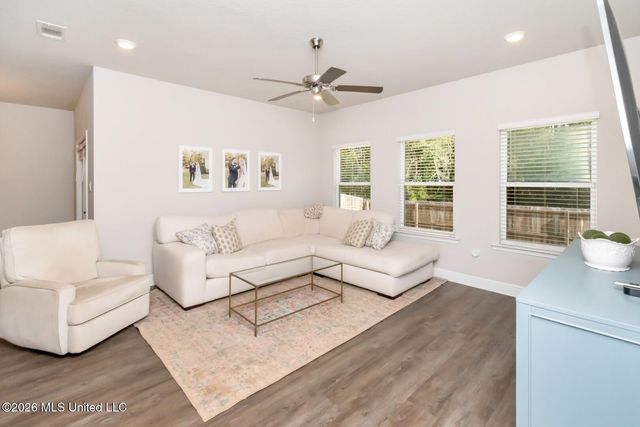 7808 Coral Lane, Ocean Springs, MS 39564