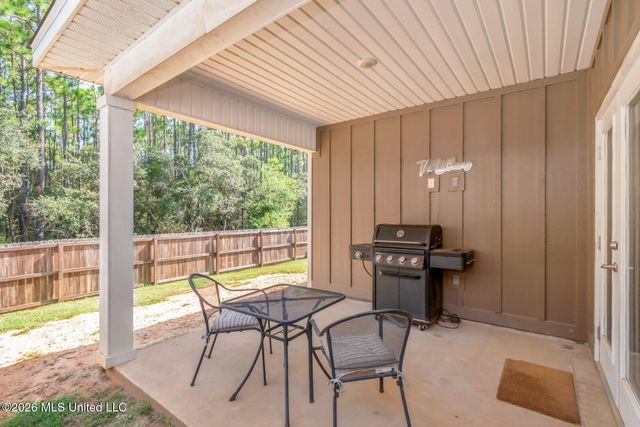 7808 Coral Lane, Ocean Springs, MS 39564