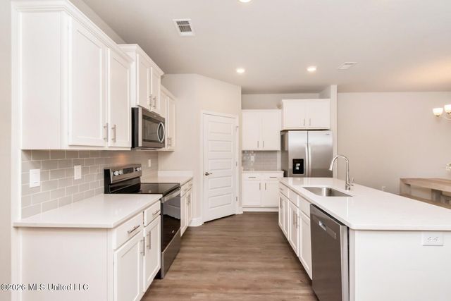 7808 Coral Lane, Ocean Springs, MS 39564