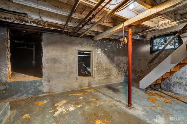 18 June Street, South River, NJ 08882