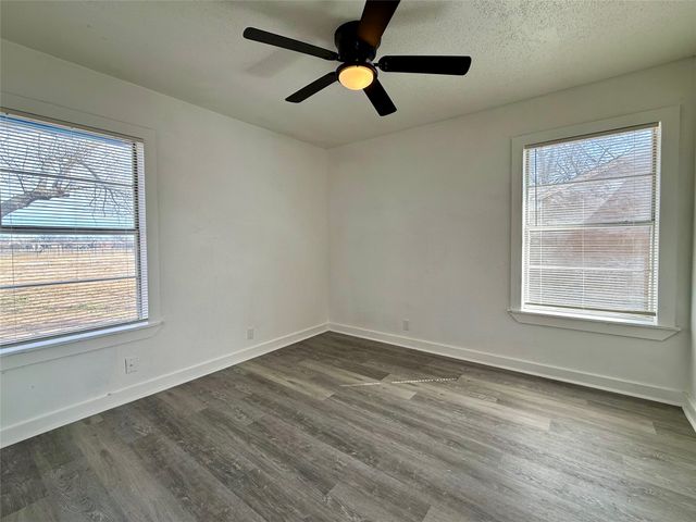 1509 SE 18th Street, Mineral Wells, TX 76067