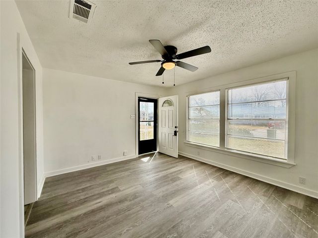 1509 SE 18th Street, Mineral Wells, TX 76067