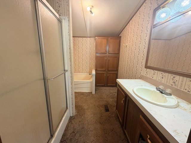 813 Bailey Road, Pineville, MO 64856