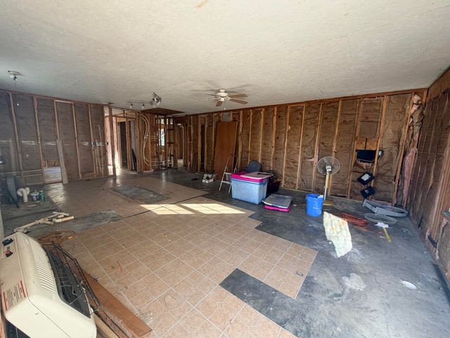 813 Bailey Road, Pineville, MO 64856