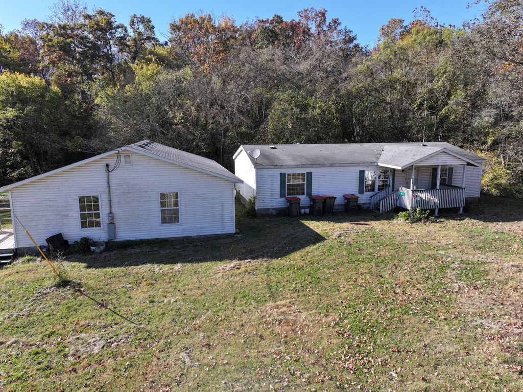 813 Bailey Road, Pineville, MO 64856