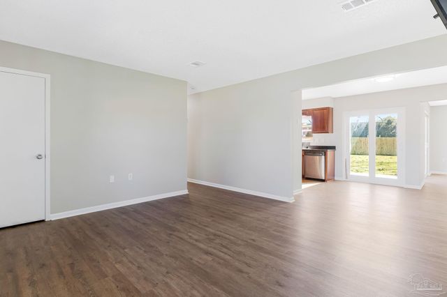 407 Celeste Ct, Mary Esther, FL 32569