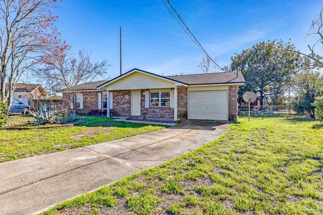 407 Celeste Ct, Mary Esther, FL 32569