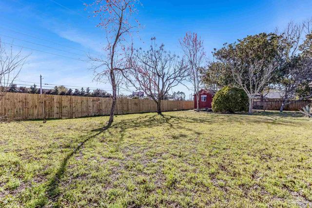 407 Celeste Ct, Mary Esther, FL 32569