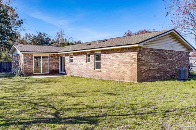 407 Celeste Ct, Mary Esther, FL 32569