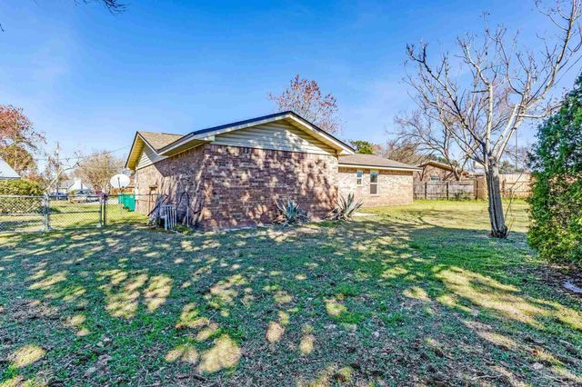407 Celeste Ct, Mary Esther, FL 32569