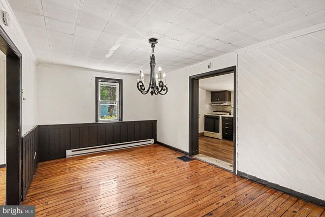 80 BOROLINE RD, Parkesburg, PA 19365