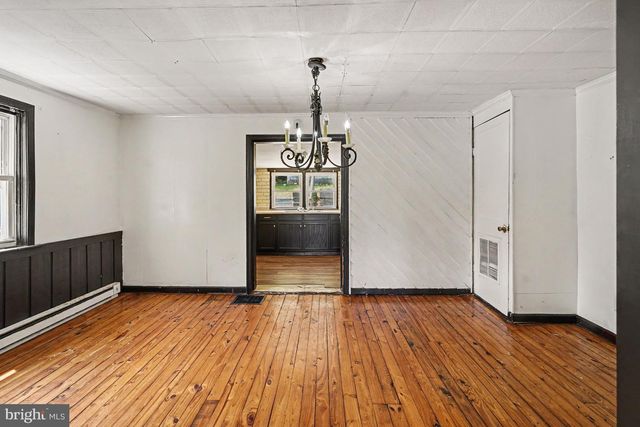 80 BOROLINE RD, Parkesburg, PA 19365