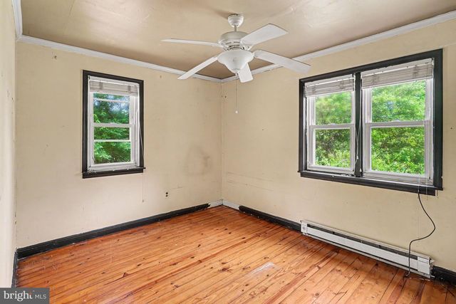 80 BOROLINE RD, Parkesburg, PA 19365