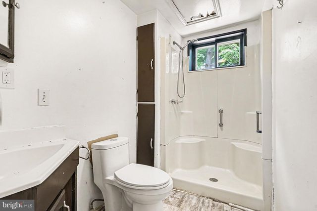 80 BOROLINE RD, Parkesburg, PA 19365