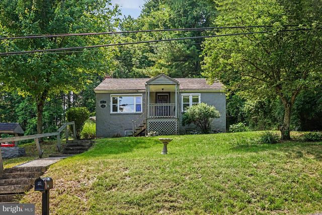 80 BOROLINE RD, Parkesburg, PA 19365