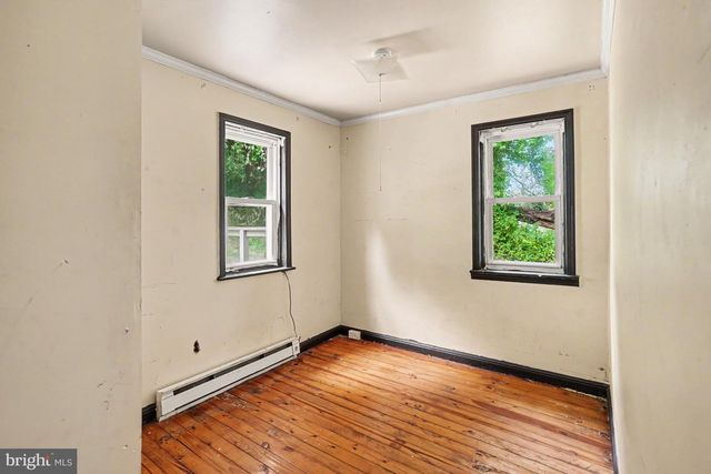 80 BOROLINE RD, Parkesburg, PA 19365