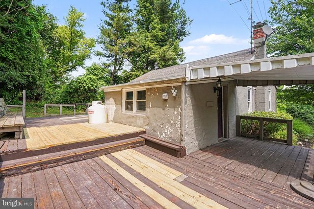 80 BOROLINE RD, Parkesburg, PA 19365