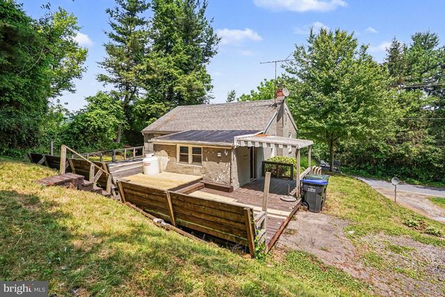 80 BOROLINE RD, Parkesburg, PA 19365
