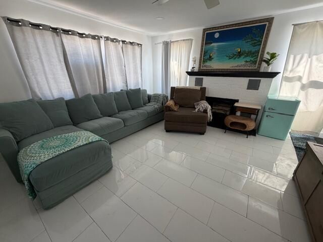 1015 S K Street, Lake Worth Beach, FL 33460