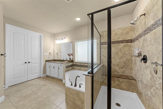 1105 Mallard Lakes Drive, Mckinney, TX 75072