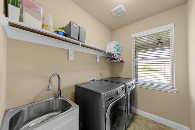 1105 Mallard Lakes Drive, Mckinney, TX 75072