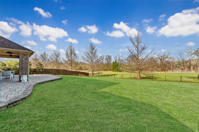 1105 Mallard Lakes Drive, Mckinney, TX 75072