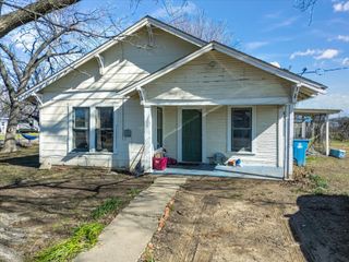 100_ S Kerr Street, Blooming Grove, TX 76626