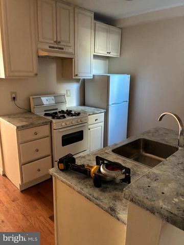 411 MCKEAN ST, Philadelphia, PA 19148