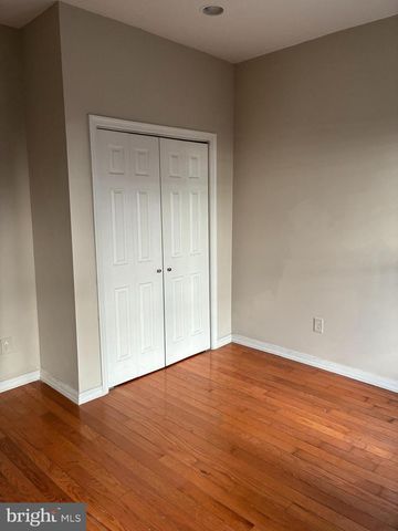 411 MCKEAN ST, Philadelphia, PA 19148