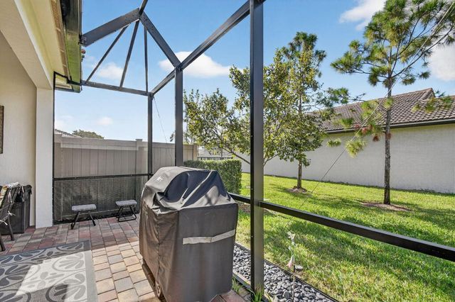 4785 San Fratello Circle, Lake Worth, FL 33467