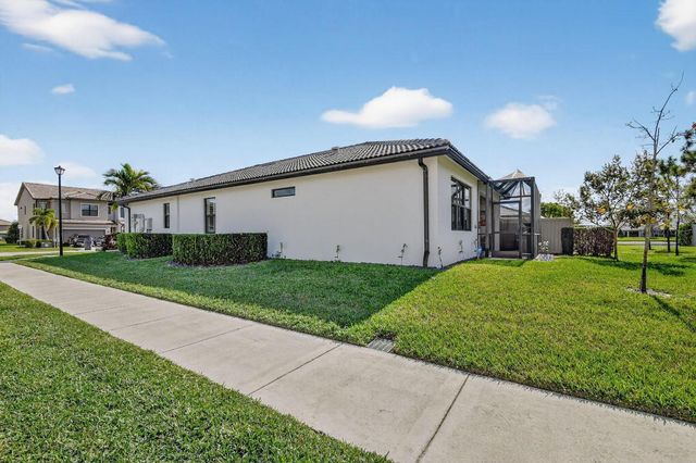 4785 San Fratello Circle, Lake Worth, FL 33467