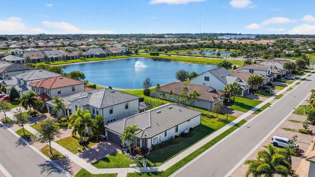 4785 San Fratello Circle, Lake Worth, FL 33467