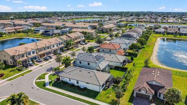 4785 San Fratello Circle, Lake Worth, FL 33467